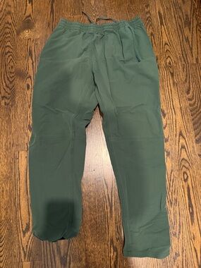 Outdoor Voices Men's Forest Green Jogger Pants